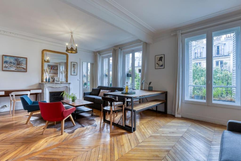 Appartement Dans Les Arbres A Montmartre Parijs