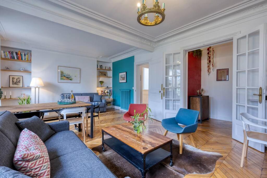Dans Les Arbres A Montmartre Appartement